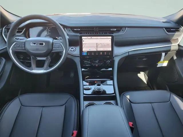 2025 Jeep Grand Cherokee L Limited 4x4