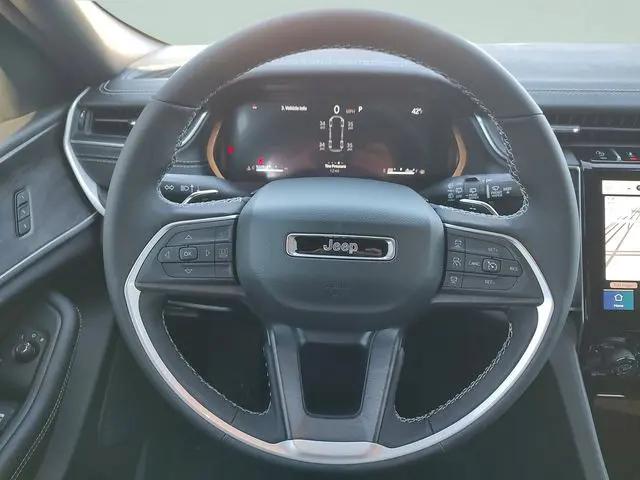 2025 Jeep Grand Cherokee L Limited 4x4