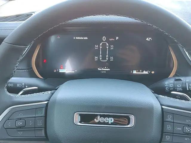 2025 Jeep Grand Cherokee L Limited 4x4