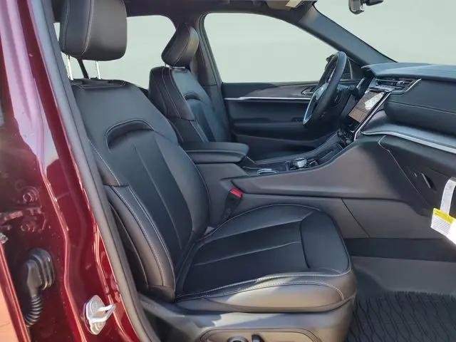2025 Jeep Grand Cherokee L Limited 4x4