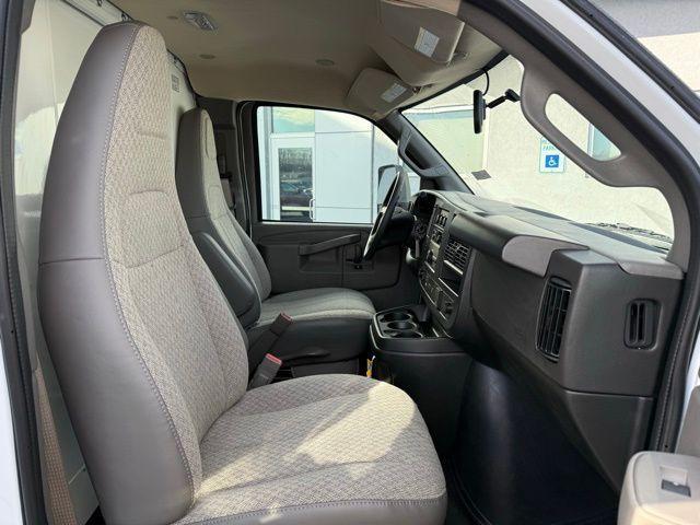 2025 Chevrolet Express Cutaway Work Van
