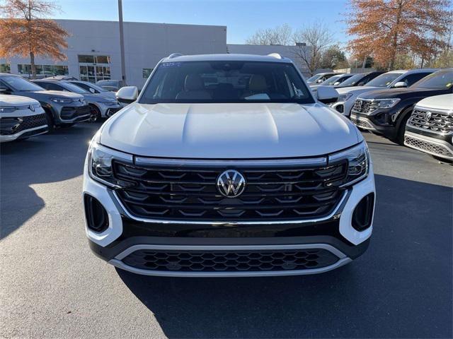 2025 Volkswagen Atlas Cross Sport 2.0T SE w/Technology