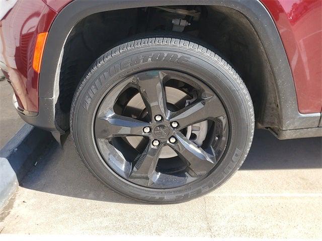 2023 Jeep Grand Cherokee L Altitude 4x2