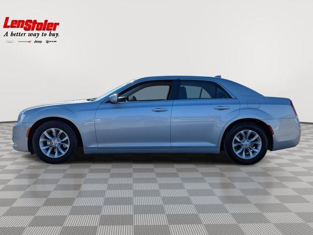 2019 Chrysler 300 Touring 2019 Chrysler 300 Touring