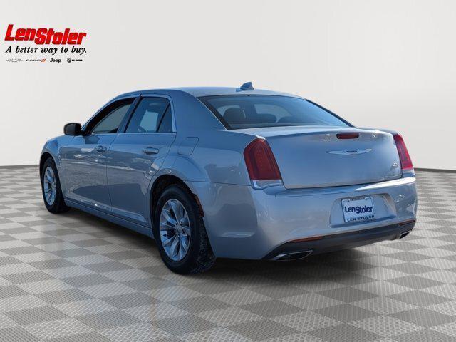 2019 Chrysler 300 Touring 2019 Chrysler 300 Touring
