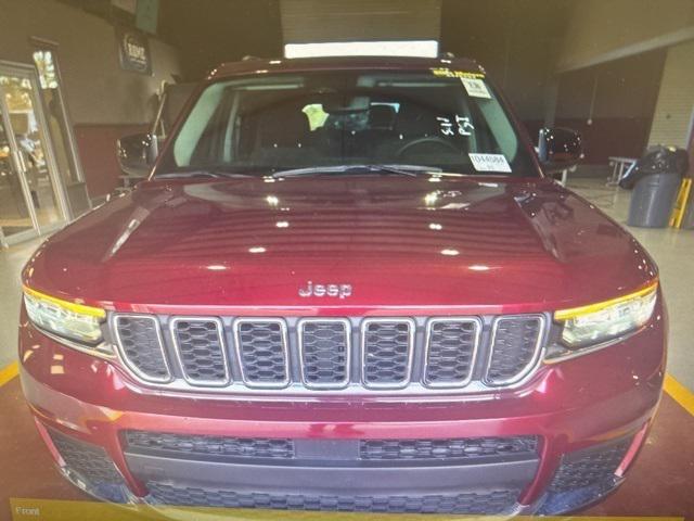 2023 Jeep Grand Cherokee L Laredo 4x2