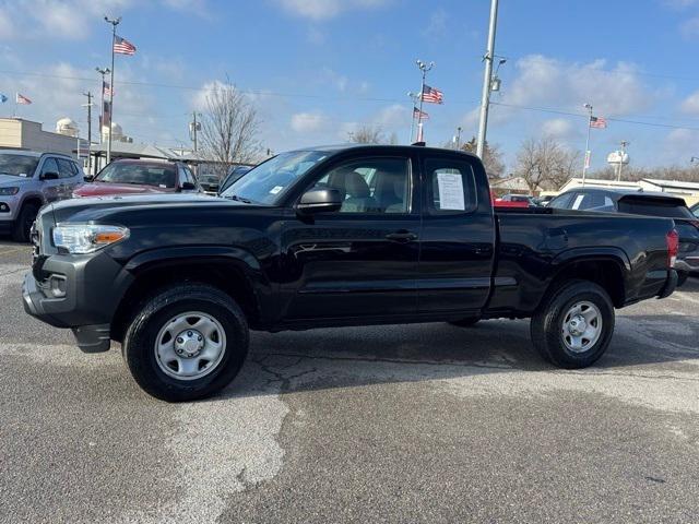 2017 Toyota Tacoma SR 2017 Toyota Tacoma SR