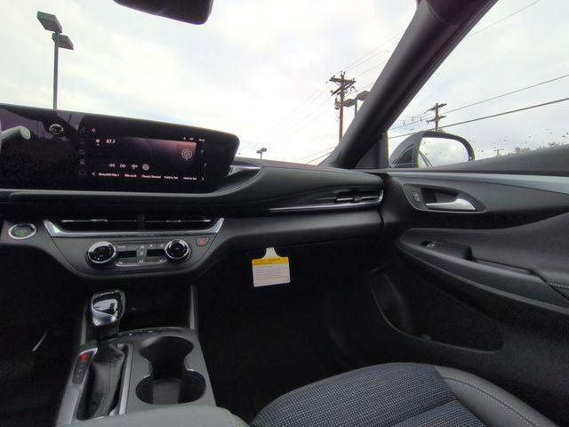 2026 Buick NV Preferred FWD