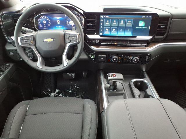2026 Chevrolet Silverado 1500 4WD Crew Cab Standard Bed LT