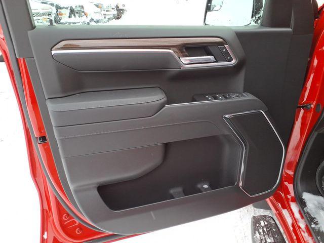 2026 Chevrolet Silverado 1500 4WD Crew Cab Standard Bed LT