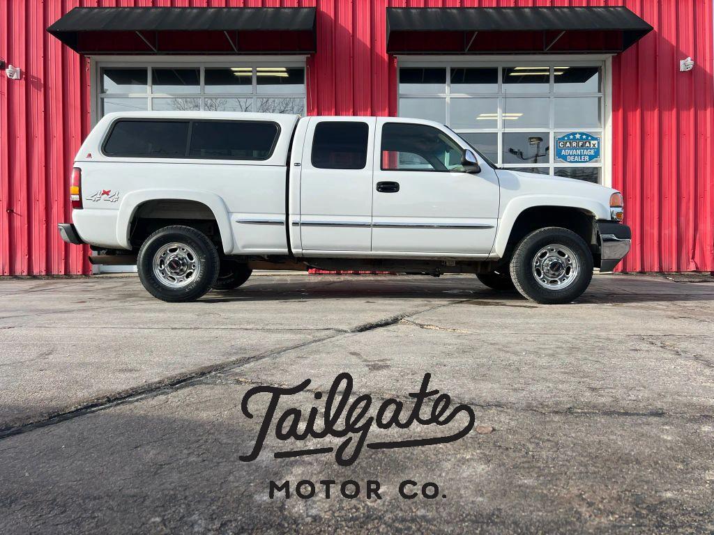 2002 GMC Sierra 4WD Extended Cab SWB SLE's photo