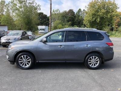 2015 Nissan Pathfinder SV