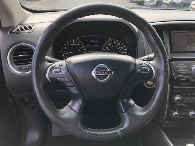 2015 Nissan Pathfinder SV