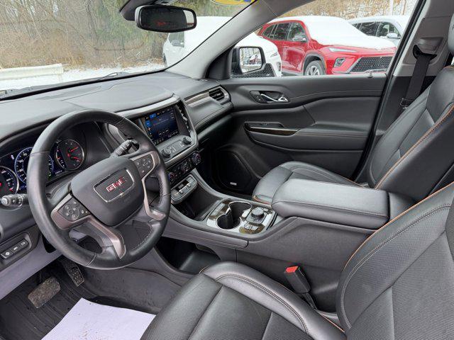 2023 GMC Acadia AWD AT4