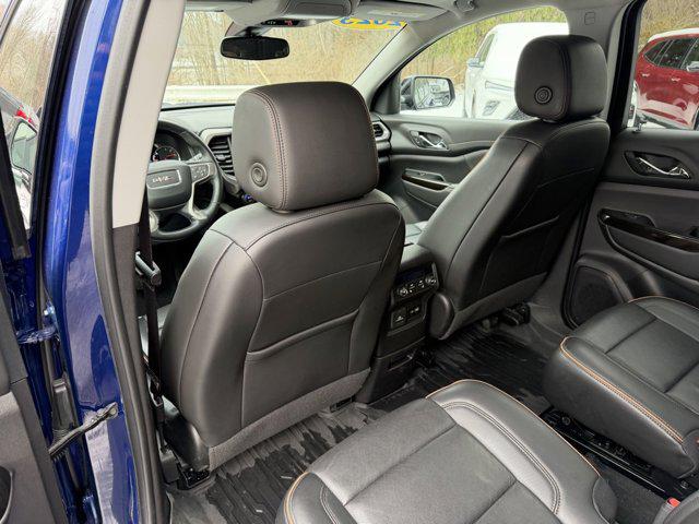 2023 GMC Acadia AWD AT4