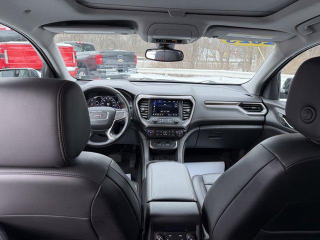 2023 GMC Acadia AWD AT4
