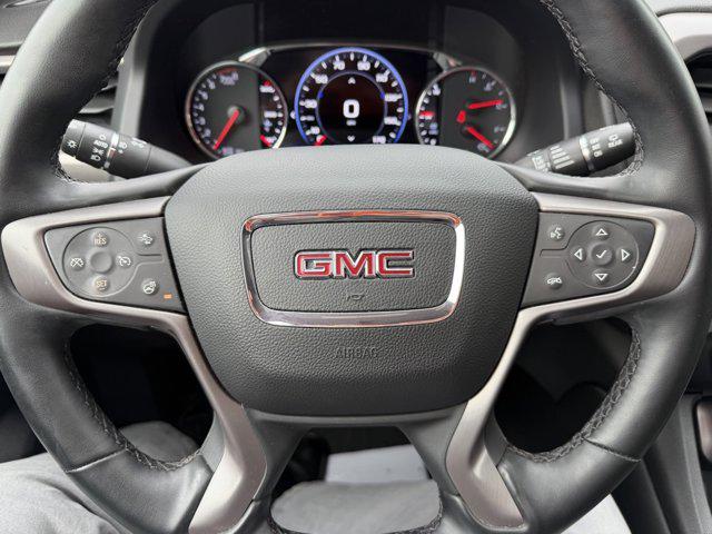 2023 GMC Acadia AWD AT4