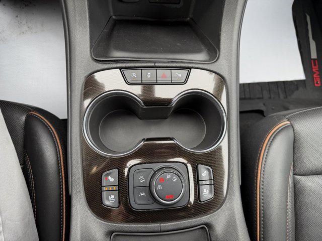 2023 GMC Acadia AWD AT4