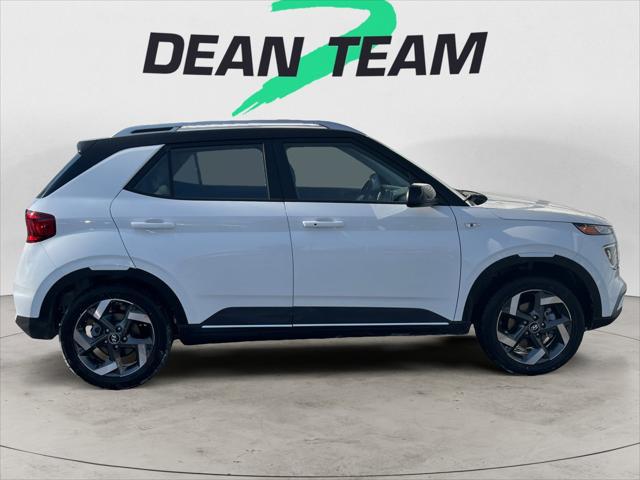 2026 Hyundai Venue SEL w/Two-Tone Roof