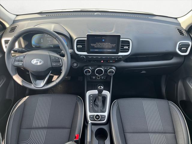 2026 Hyundai Venue SEL w/Two-Tone Roof