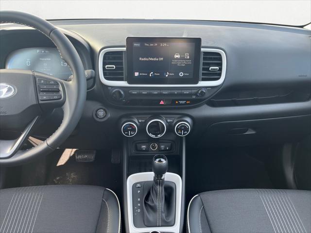 2026 Hyundai Venue SEL w/Two-Tone Roof
