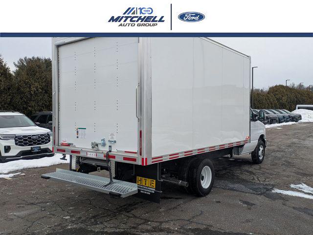 2026 Ford E-450 Cutaway Base