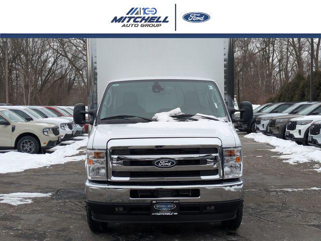 2026 Ford E-450 Cutaway Base
