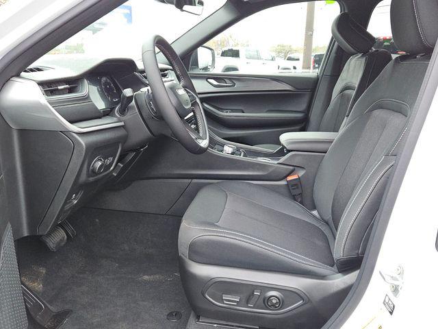 2026 Jeep Grand Cherokee GRAND CHEROKEE L LAREDO 4X4