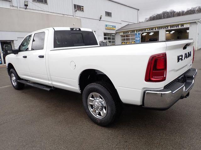 2026 RAM Ram 3500 RAM 3500 TRADESMAN CREW CAB 4X4 8 BOX