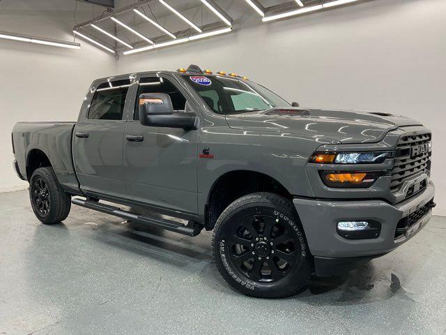 2026 RAM Ram 2500 RAM 2500 BLACK EXPRESS CREW CAB 4X4 64 BOX