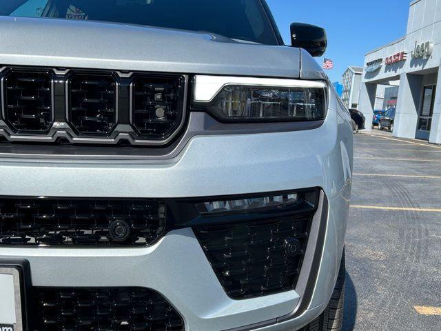 2026 Jeep Grand Cherokee GRAND CHEROKEE L SUMMIT 4X4