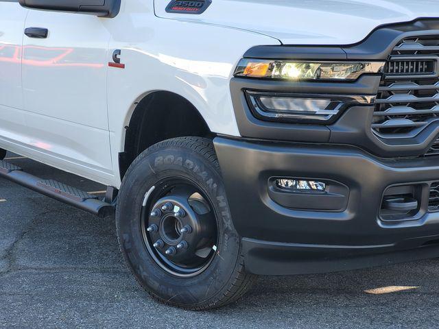 2026 RAM Ram 3500 Chassis Cab RAM 3500 TRADESMAN CREW CAB CHASSIS 4X4 60 CA 2026 RAM Ram 3500 Chassis Cab RAM 3500 TRADESMAN CREW CAB CHASSIS 4X4 60 CA