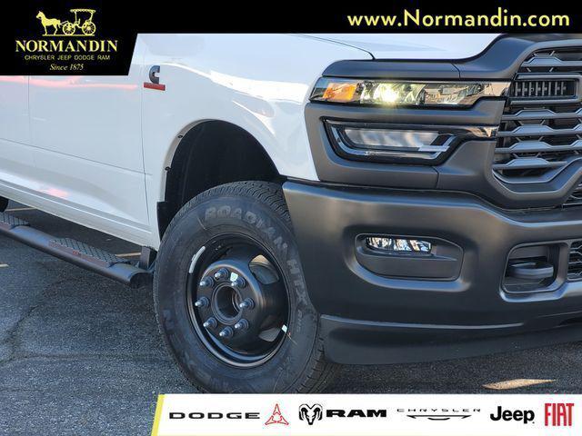 2026 RAM 3500 Chassis RAM 3500 TRADESMAN CREW CAB CHASSIS 4X4 60 CA 2026 RAM 3500 Chassis RAM 3500 TRADESMAN CREW CAB CHASSIS 4X4 60 CA