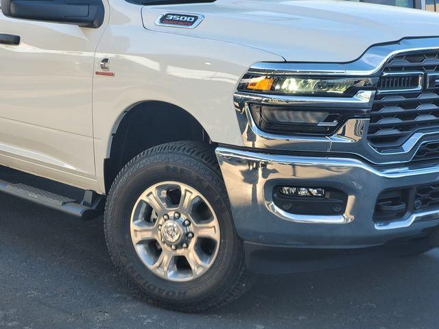 2026 RAM Ram 3500 Chassis Cab RAM 3500 TRADESMAN CREW CAB CHASSIS 4X2 60 CA 2026 RAM Ram 3500 Chassis Cab RAM 3500 TRADESMAN CREW CAB CHASSIS 4X2 60 CA