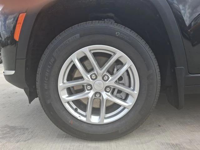 2026 Jeep Grand Cherokee Altitude 4x2