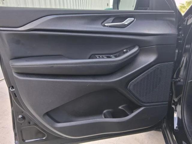 2026 Jeep Grand Cherokee Altitude 4x2