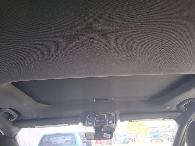 2026 Jeep Grand Cherokee Altitude 4x2