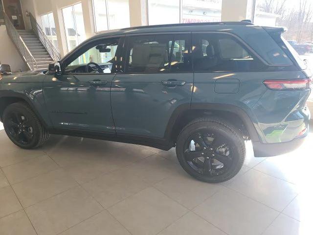 2026 Jeep Grand Cherokee GRAND CHEROKEE LIMITED 4X4