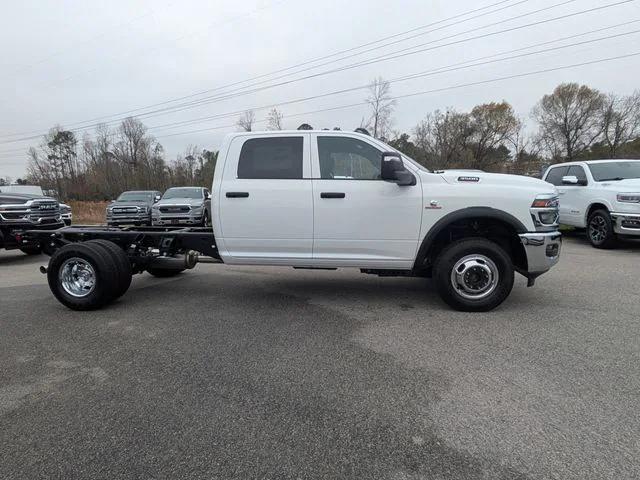 2026 RAM Ram 3500 Chassis Cab RAM 3500 TRADESMAN CREW CAB CHASSIS 4X4 60 CA