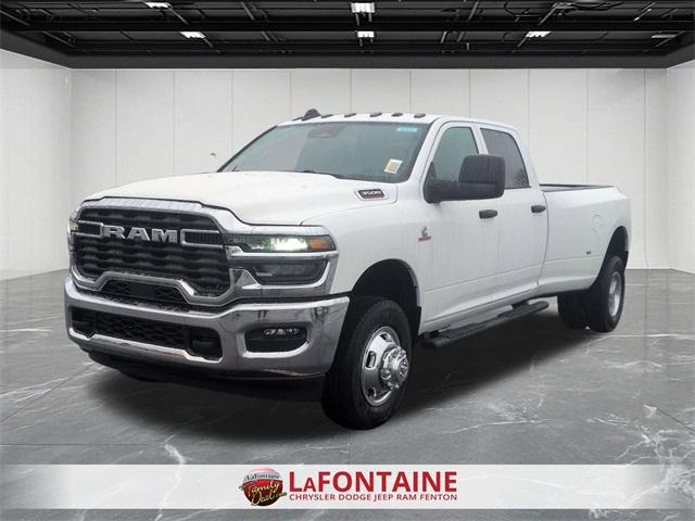 2026 RAM Ram 3500 RAM 3500 TRADESMAN CREW CAB 4X4 8 BOX