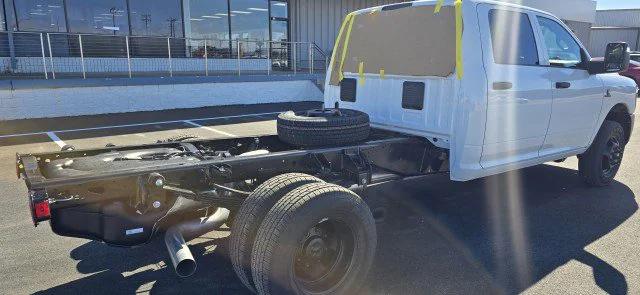 2026 RAM Ram 3500 Chassis Cab RAM 3500 TRADESMAN CREW CAB CHASSIS 4X4 60 CA 2026 RAM Ram 3500 Chassis Cab RAM 3500 TRADESMAN CREW CAB CHASSIS 4X4 60 CA