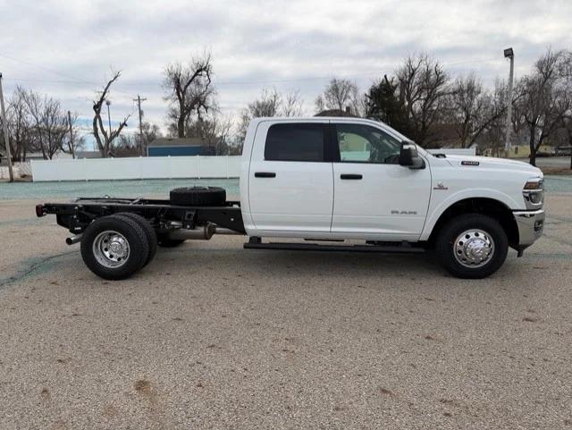 2026 RAM Ram 3500 Chassis Cab RAM 3500 BIG HORN CREW CAB CHASSIS 4X4 60 CA 2026 RAM Ram 3500 Chassis Cab RAM 3500 BIG HORN CREW CAB CHASSIS 4X4 60 CA