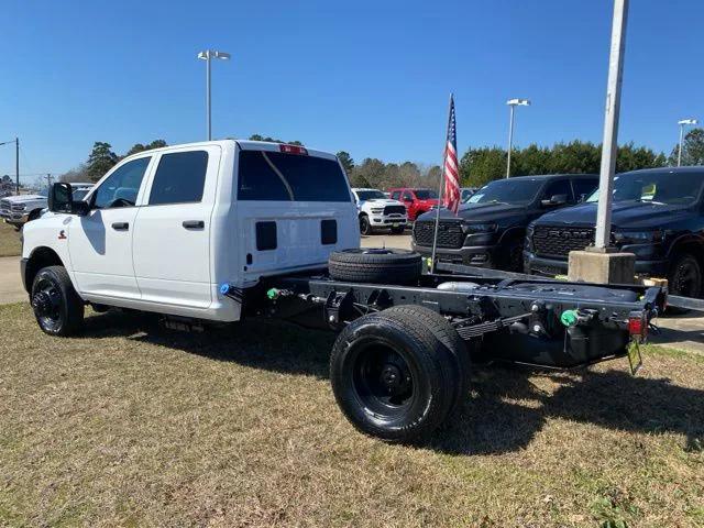 2026 RAM Ram 3500 Chassis Cab RAM 3500 TRADESMAN CREW CAB CHASSIS 4X4 60 CA