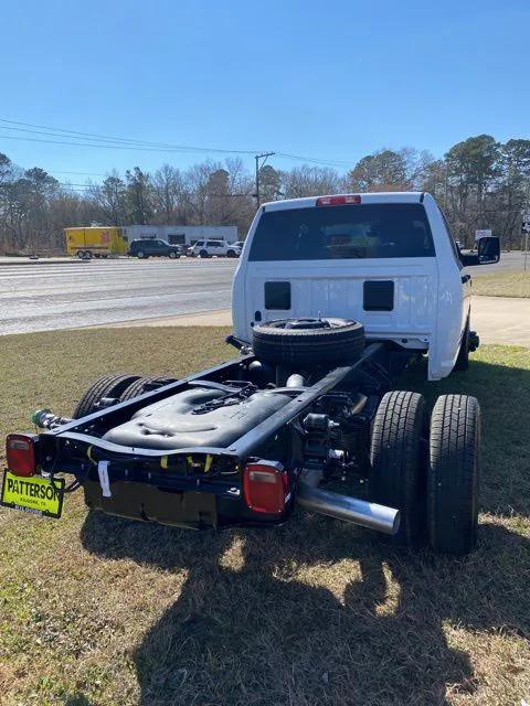 2026 RAM Ram 3500 Chassis Cab RAM 3500 TRADESMAN CREW CAB CHASSIS 4X4 60 CA