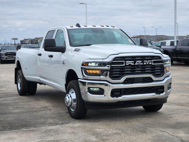 2026 RAM Ram 3500 RAM 3500 TRADESMAN CREW CAB 4X4 8 BOX