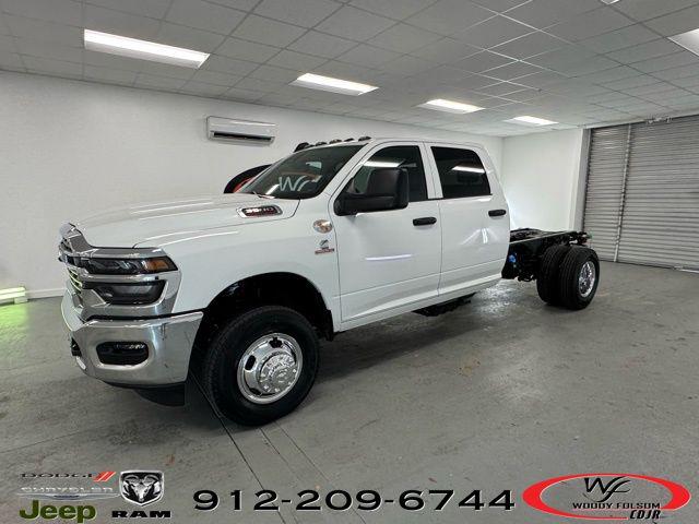 2026 RAM Ram 3500 Chassis Cab RAM 3500 TRADESMAN CREW CAB CHASSIS 4X4 60 CA 2026 RAM Ram 3500 Chassis Cab RAM 3500 TRADESMAN CREW CAB CHASSIS 4X4 60 CA