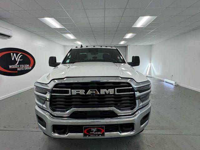2026 RAM Ram 3500 Chassis Cab RAM 3500 TRADESMAN CREW CAB CHASSIS 4X4 60 CA 2026 RAM Ram 3500 Chassis Cab RAM 3500 TRADESMAN CREW CAB CHASSIS 4X4 60 CA