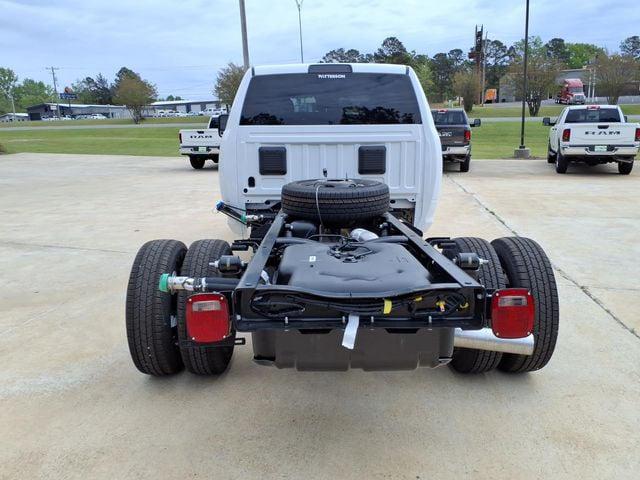2026 RAM Ram 3500 Chassis Cab RAM 3500 TRADESMAN CREW CAB CHASSIS 4X4 60 CA 2026 RAM Ram 3500 Chassis Cab RAM 3500 TRADESMAN CREW CAB CHASSIS 4X4 60 CA