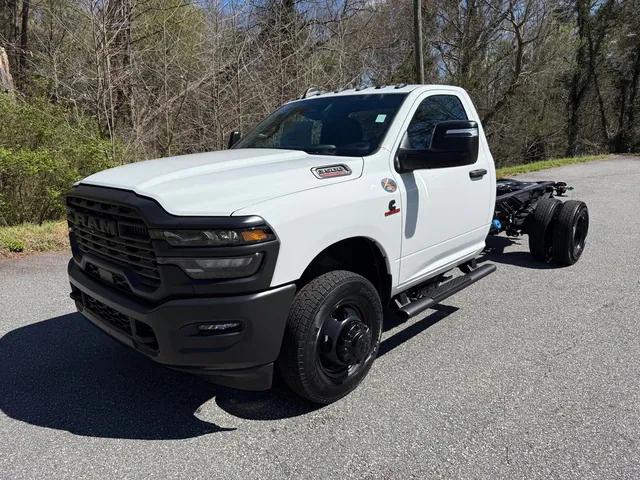 2026 RAM Ram 3500 Chassis Cab RAM 3500 TRADESMAN CHASSIS REGULAR CAB 4X4 84 CA