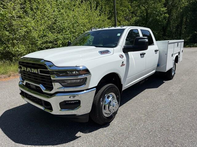 2026 RAM Ram 3500 Chassis Cab RAM 3500 TRADESMAN CREW CAB CHASSIS 4X4 60 CA